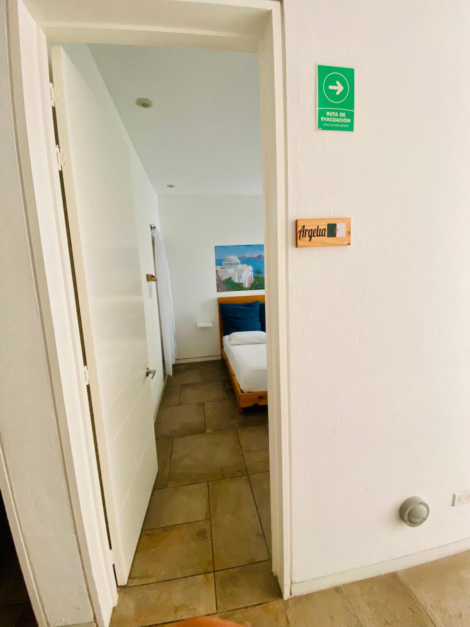 Oasis Cali Hostel Eksteriør bilde